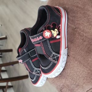 Toddler size 6 Mickey Mouse shoes